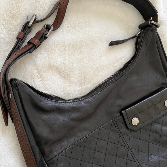 Frye Samantha Quilted Black Hobo purse - Picture 4 of 7